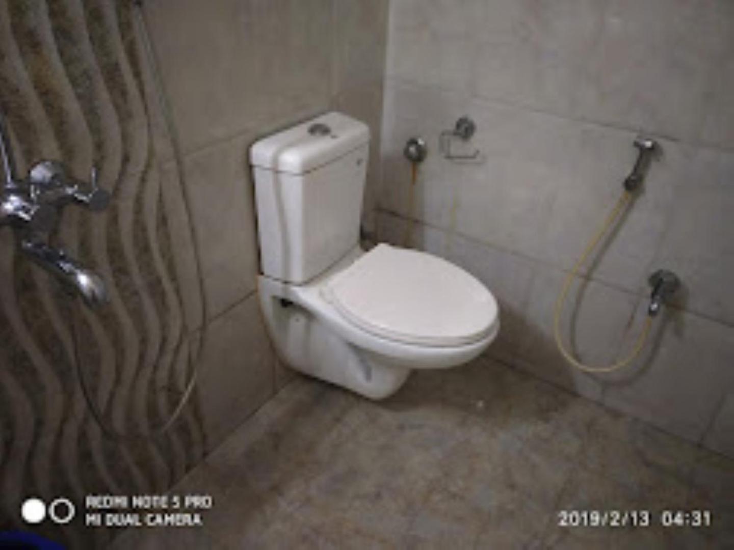 Gokul Plaza Ξενοδοχείο Μπουμπάνεσβαρ Εξωτερικό φωτογραφία